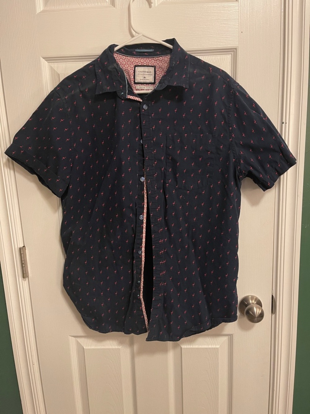 Cactus Navy Short-Sleeve Button-Down Shirt with Pink Flamingos 🦩